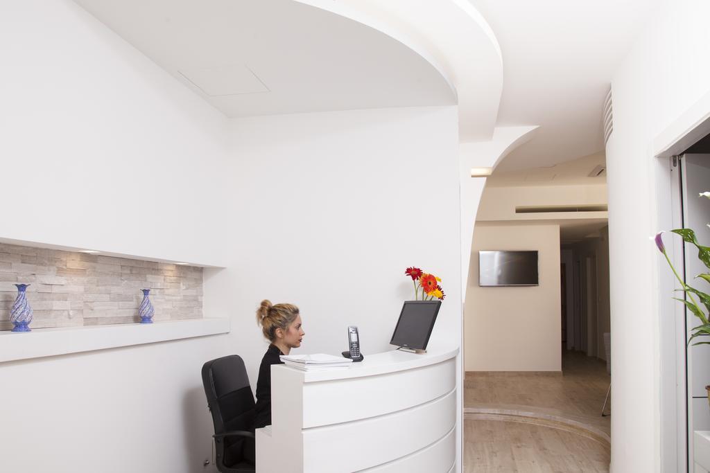 Maison Maneli 3* Roma