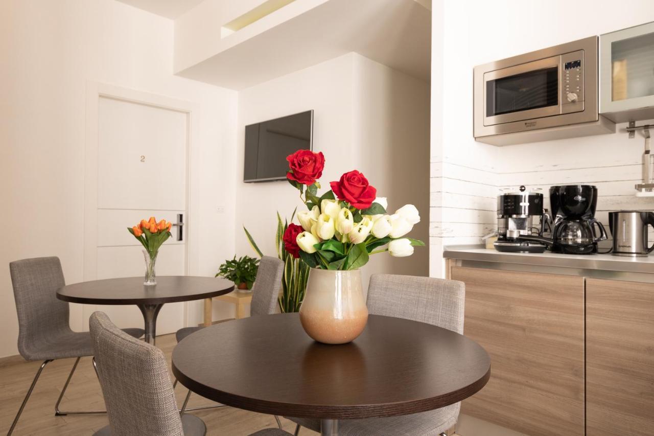 Maison Maneli 3* Roma